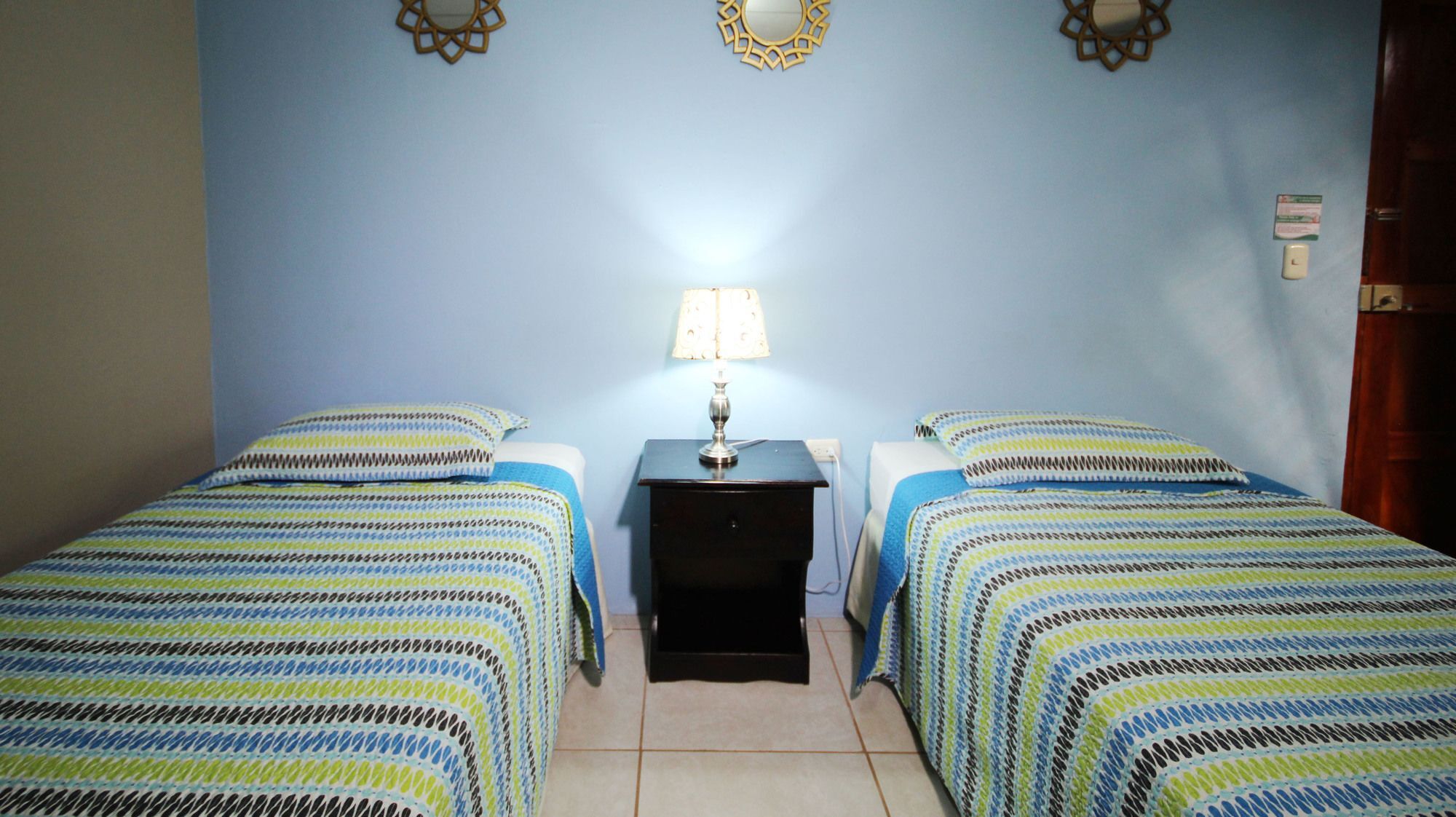 Hotel Casa De Angeles Managua Bagian luar foto